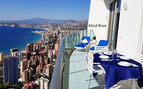 Deluxe Penthouse On The 42Nd Floor With Amazing Sea Views